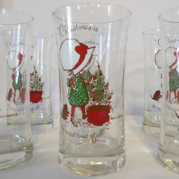 Vintage Holly Hobbie Christmas glasses - Picture 2 of 3